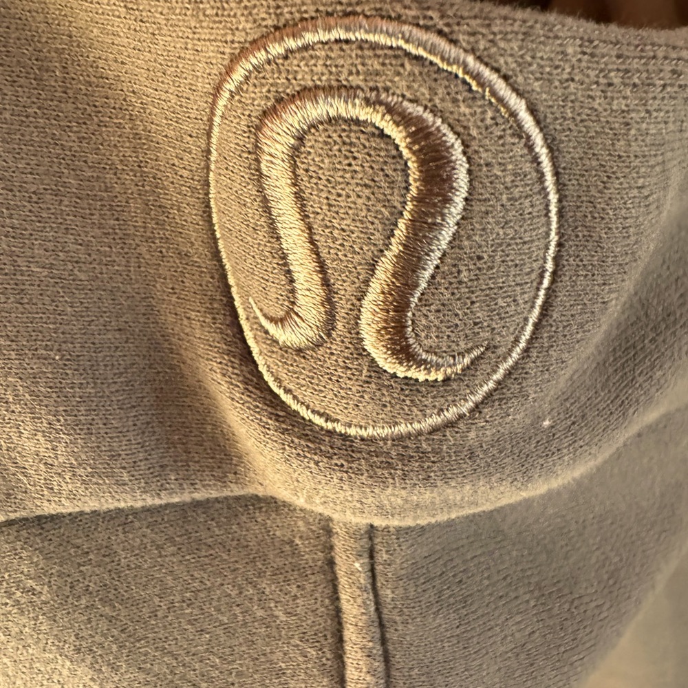 Lululemon Half zip Scuba Green, waist length hoodie. Worn/washed once.